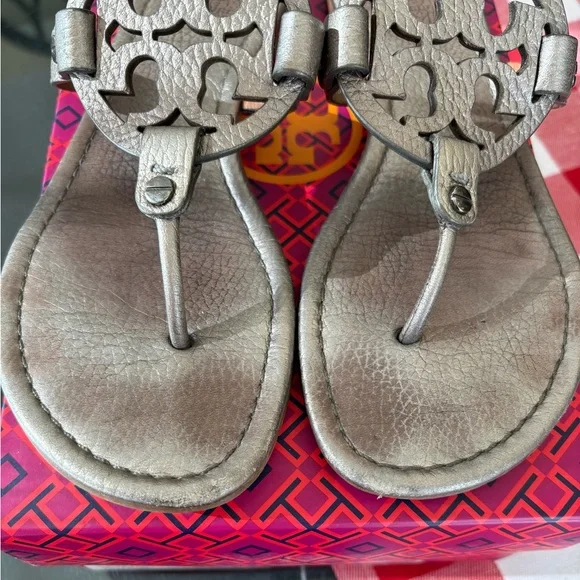 Tory Burch Pewter Miller sandals. Size 7.5 - Picture 2 of 4